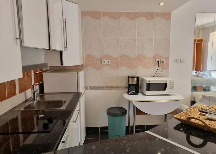 Charming Near Croisette Апартаменты Канны